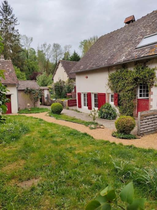 Le Calme A La Source Villa Brechamps Exterior foto
